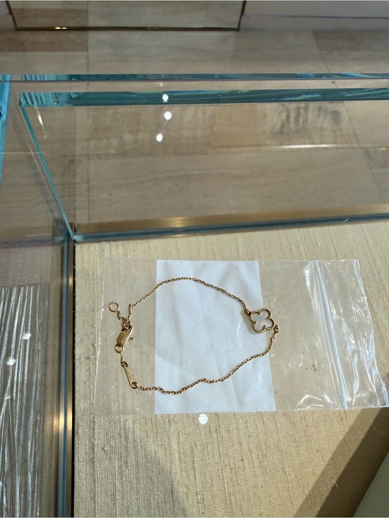 Van Cleef & Arpels Jewelry - Van Cleef 18K Yellow Gold Mother of Pearl Sweet Alhambra Bracelet